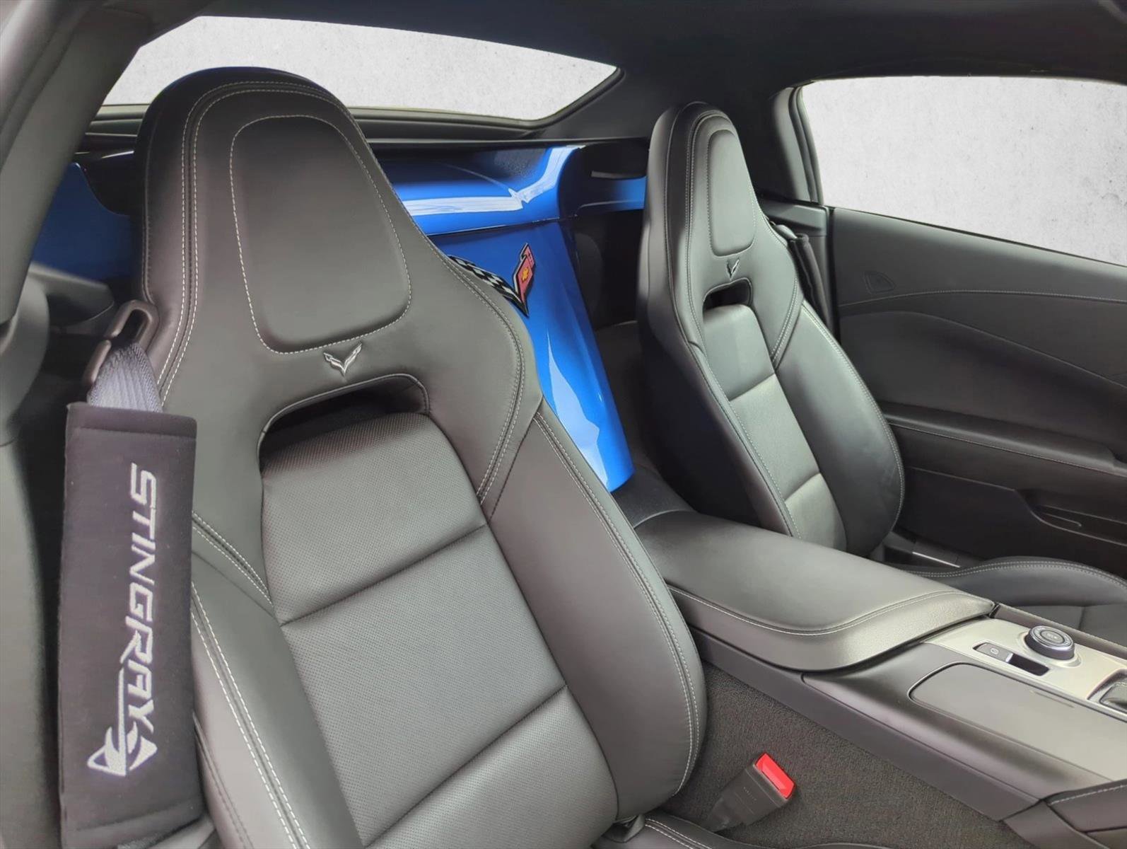 Used 2019 Chevrolet Corvette Stingray Convertible w/ 2LT Preferred Equipment Group RWD image 20