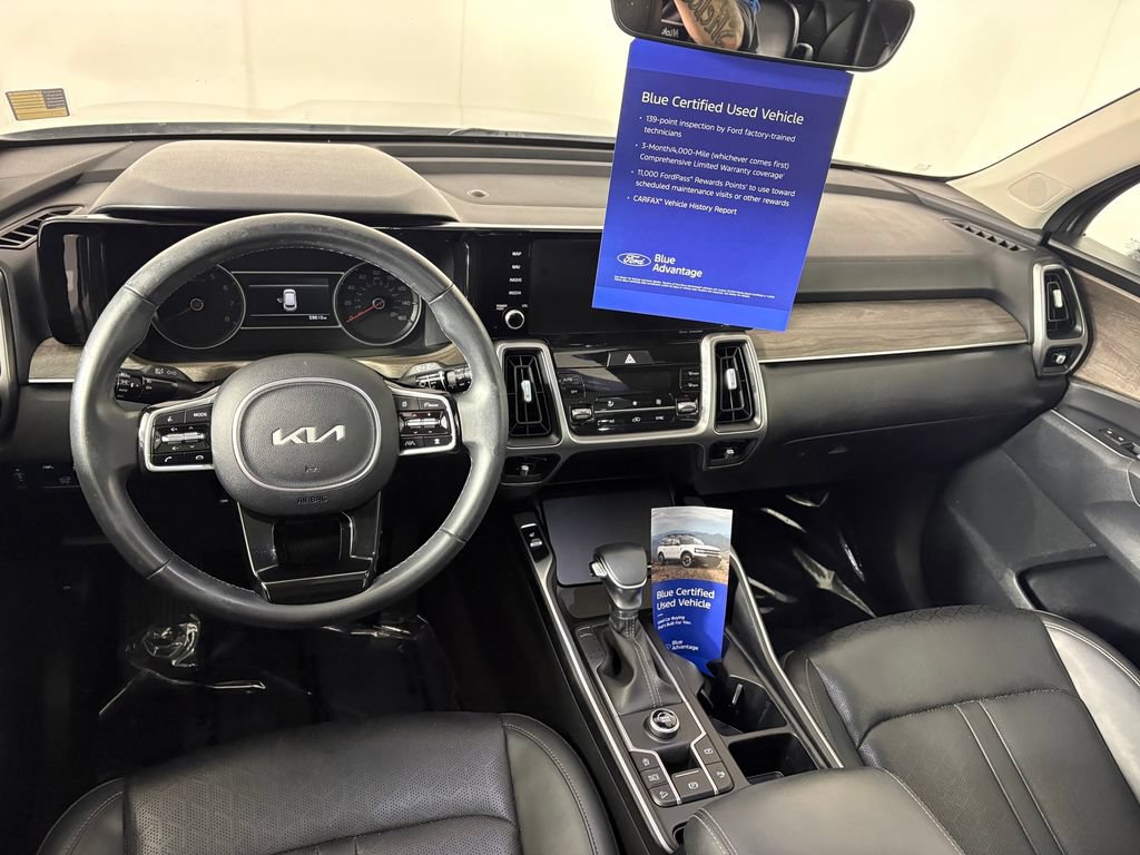 Used 2023 Kia Sorento EX w/ Panoramic Sunroof Package FWD image 26