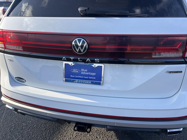 Used 2024 Volkswagen Atlas Peak Edition SE AWD/4WD image 19