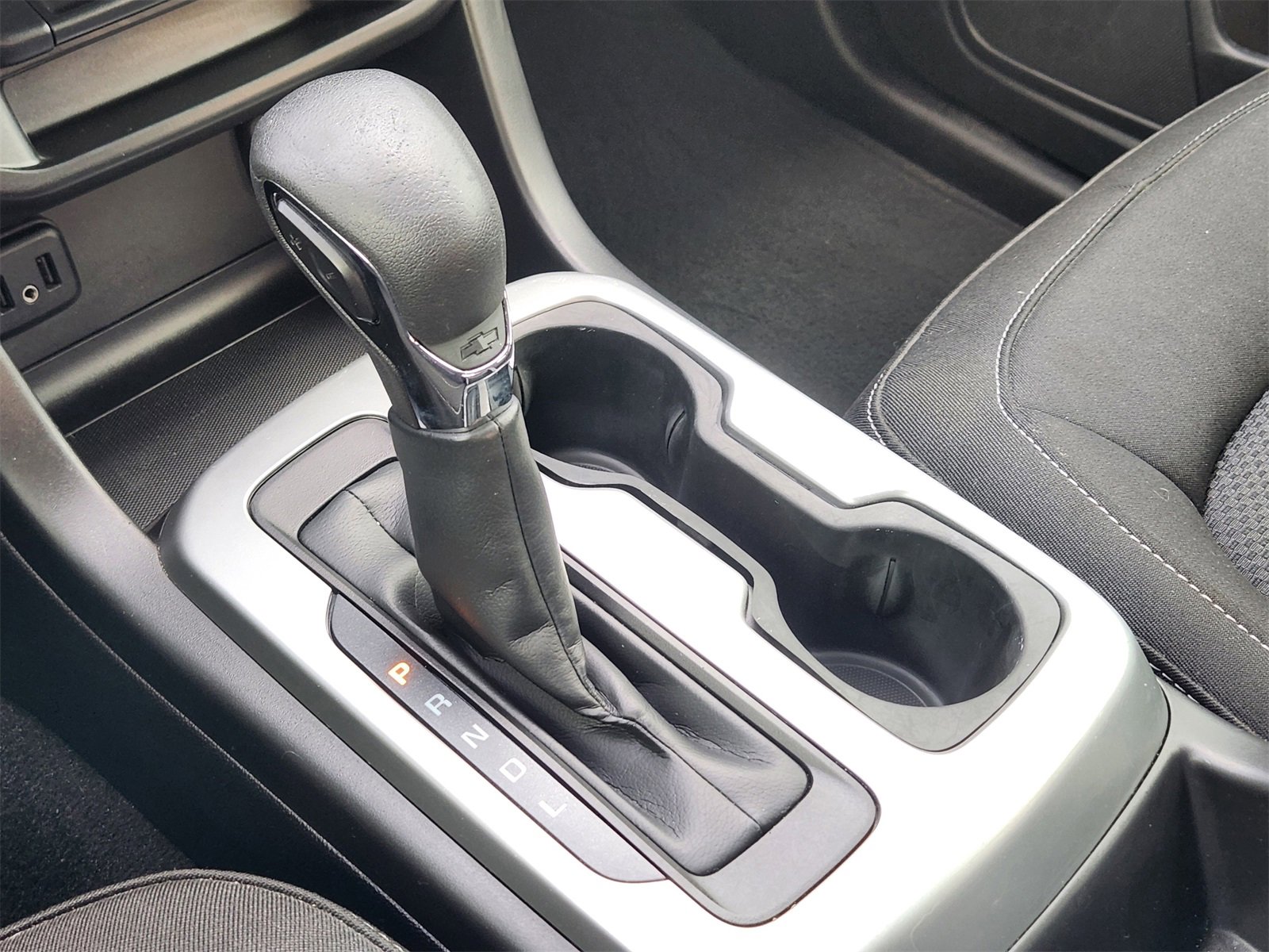 Used 2022 Chevrolet Colorado LT w/ LT Convenience Package image 18