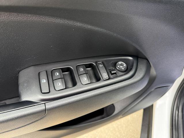 Used 2024 Hyundai Venue SEL FWD image 16