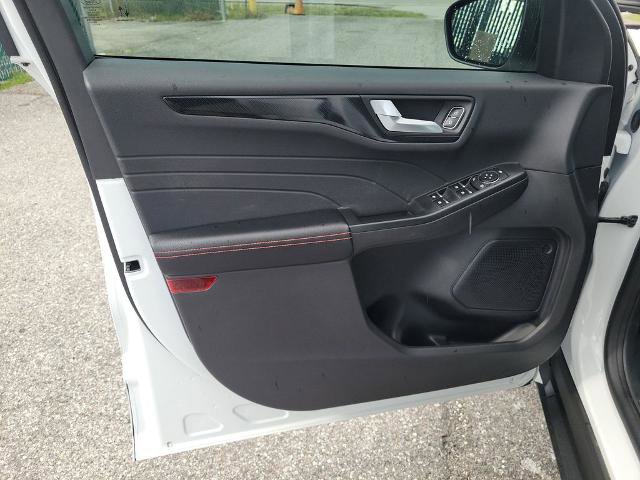 Certified 2023 Ford Escape ST-Line w/ Tech Pack #1 FWD image 21