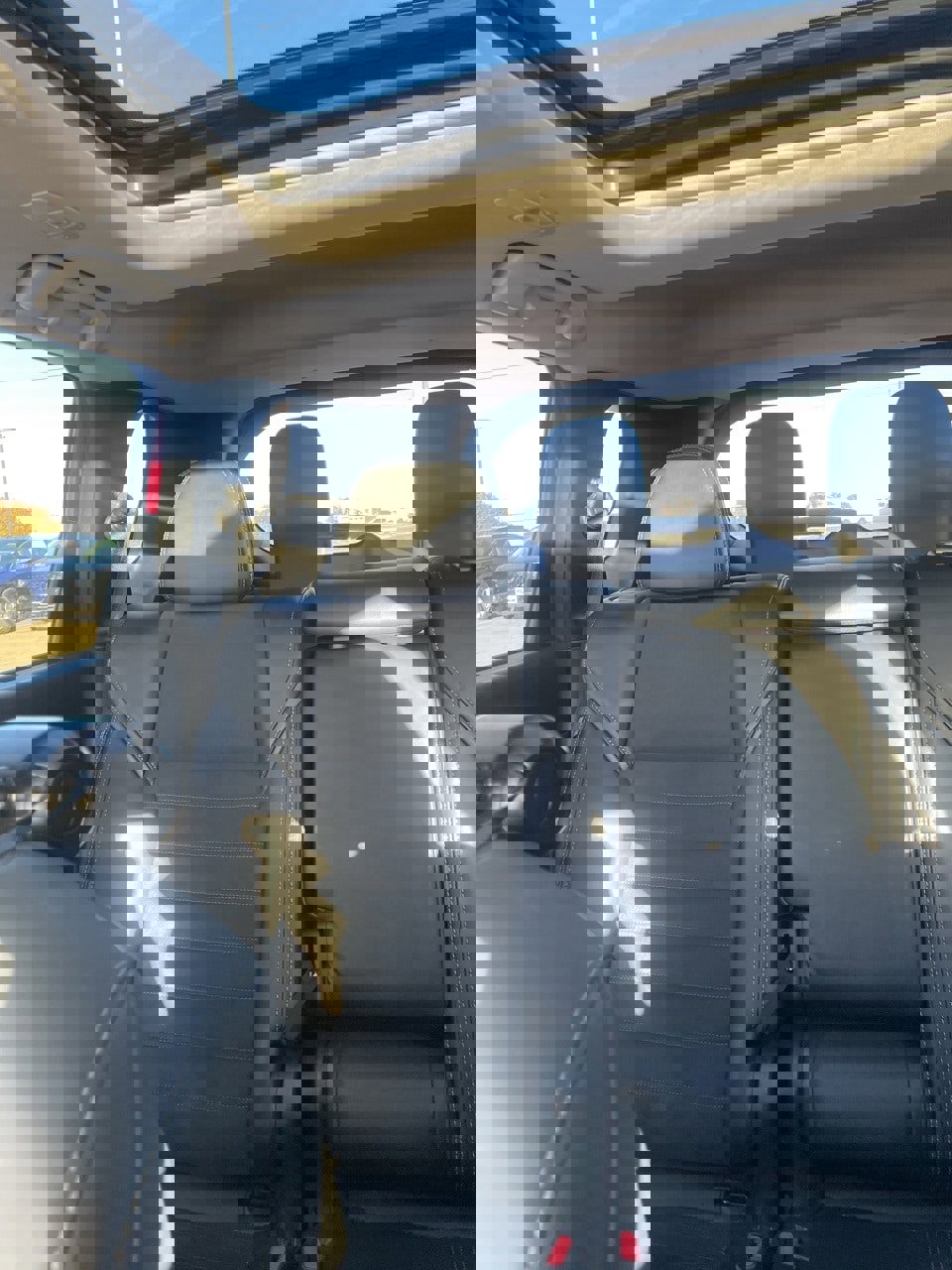 Used 2024 Mitsubishi Outlander SE image 9