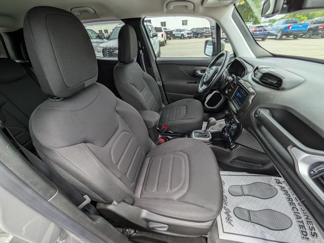 Used 2021 Jeep Renegade Latitude w/ Convenience Group AWD/4WD image 19