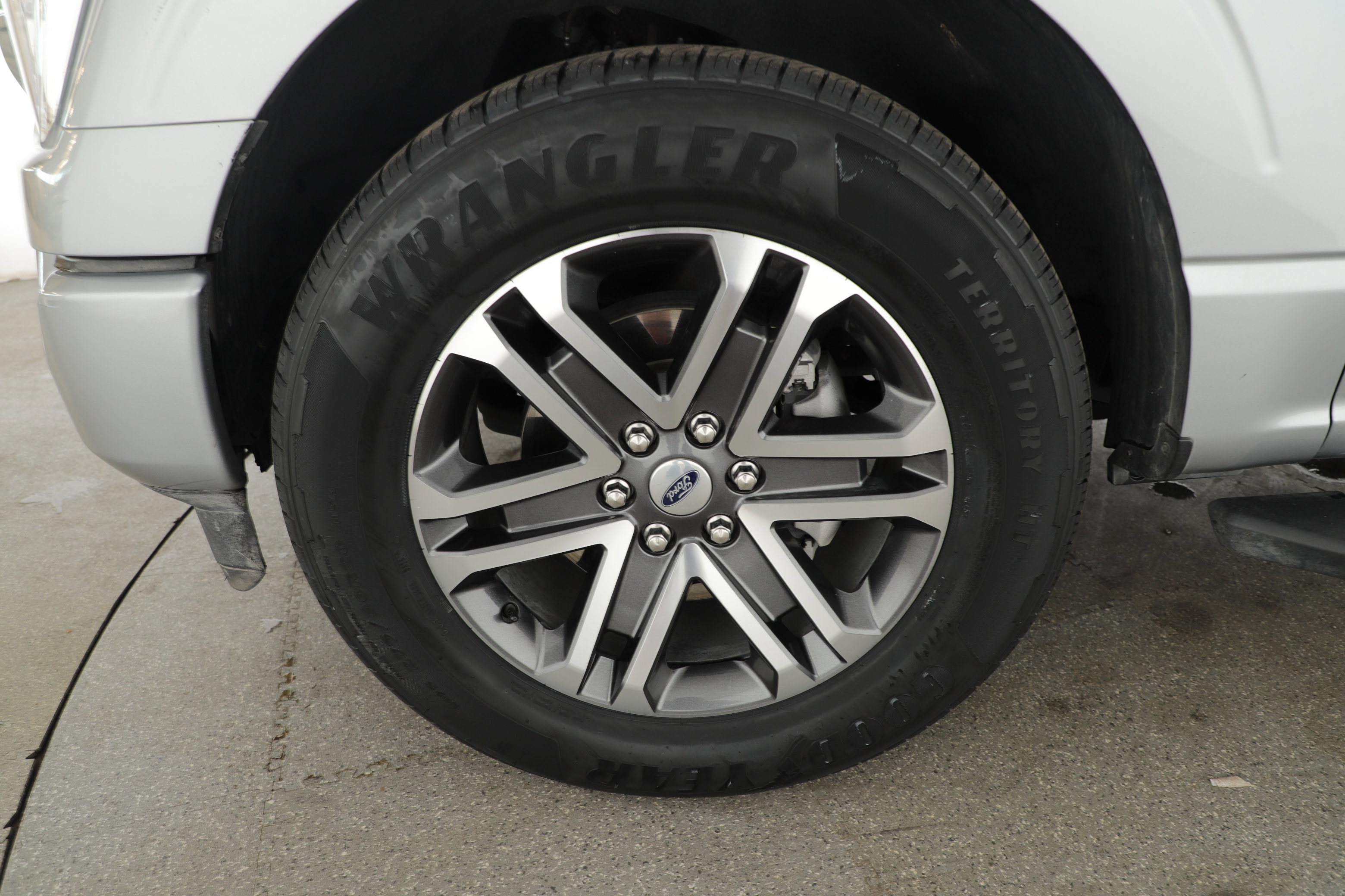 Certified 2022 Ford F150 XL w/ STX Appearance Package image 8