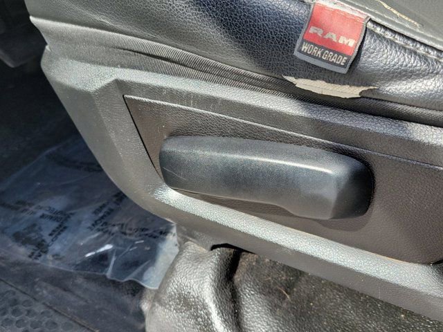 Used 2021 RAM 1500 Tradesman w/ Chrome Appearance Group image 21