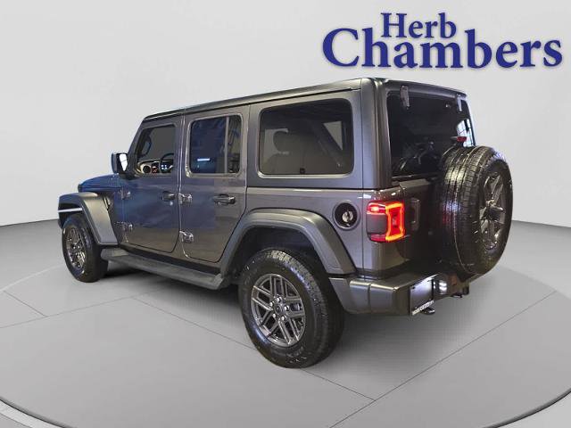 Used 2025 Jeep Wrangler Unlimited Sport AWD/4WD image 3