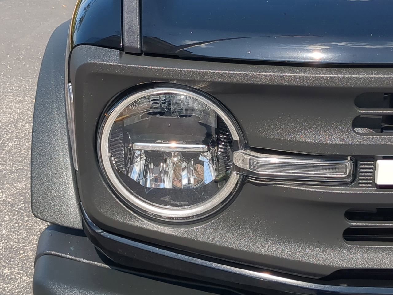 Certified 2023 Ford Bronco Black Diamond image 10