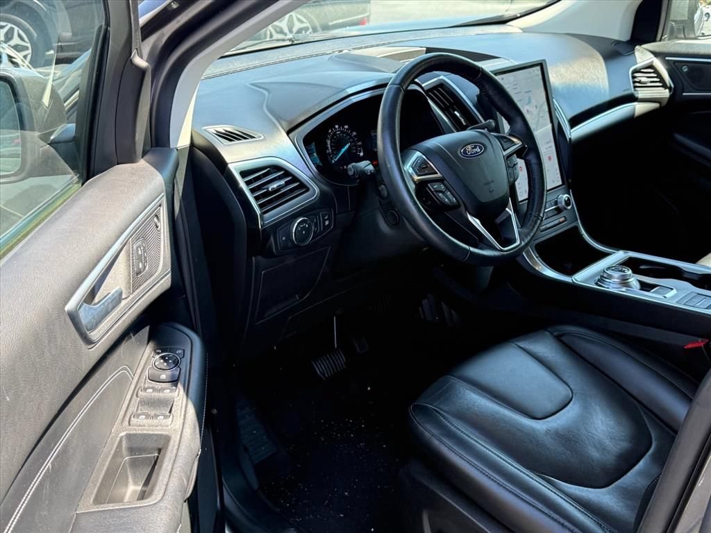 Certified 2022 Ford Edge Titanium w/ Equipment Group 301A AWD/4WD image 10