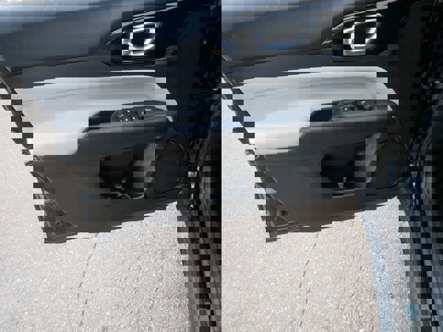 Used 2022 Jeep Compass Limited image 12