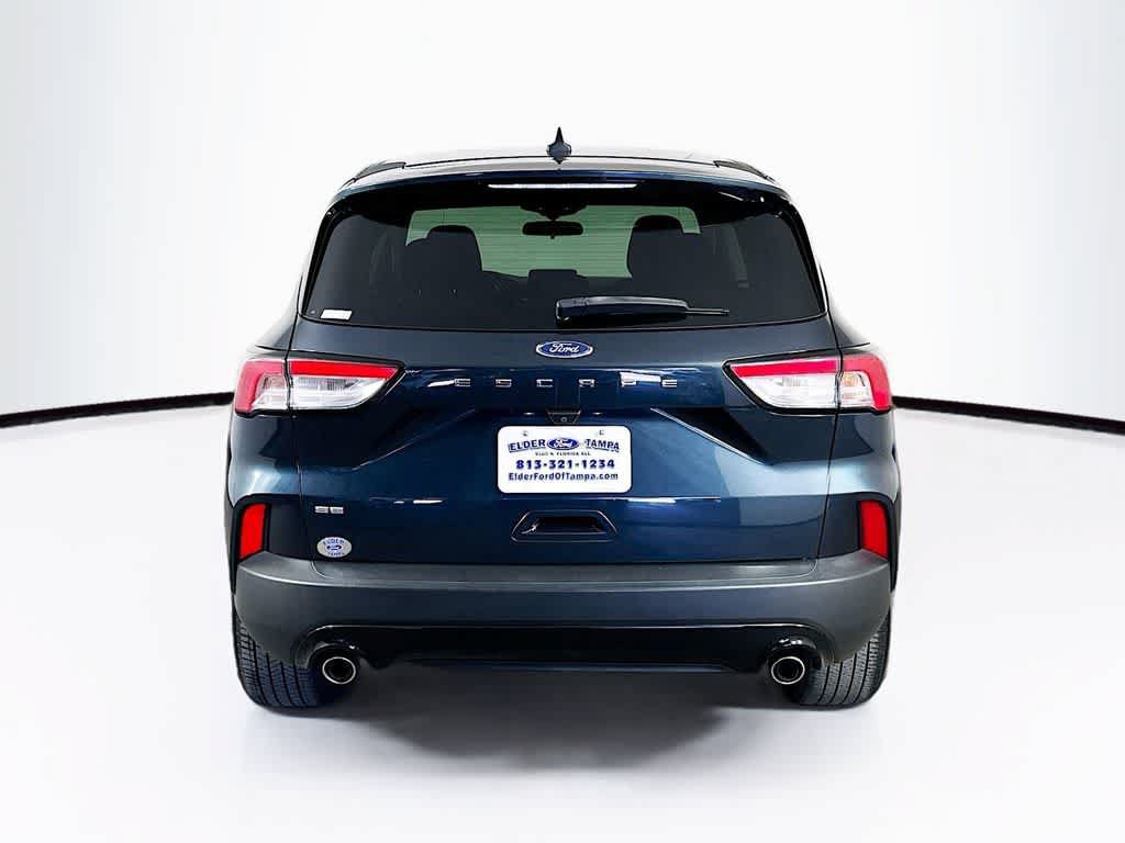Certified 2022 Ford Escape SE w/ SE Sport Appearance Package FWD image 5