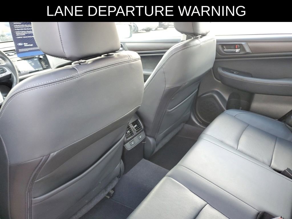 Used 2017 Subaru Legacy 2.5i Limited image 9