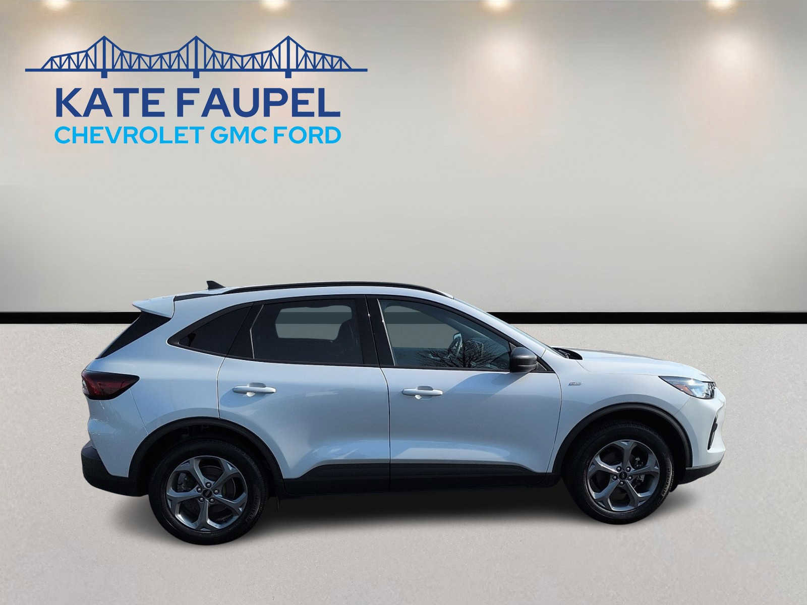 Certified 2025 Ford Escape ST-Line w/ Tech Pack #1 AWD/4WD image 2