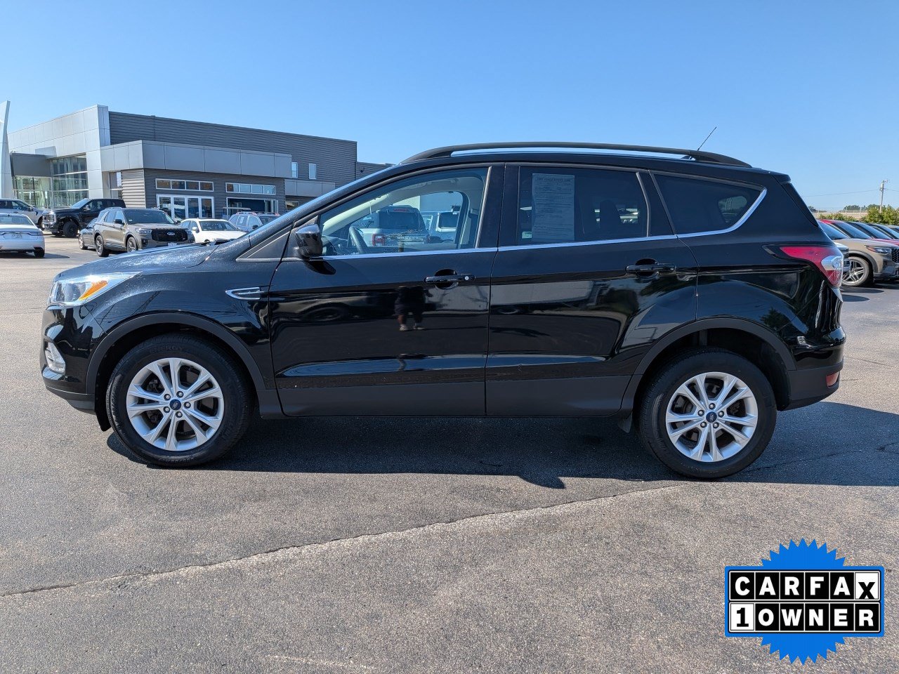 Certified 2018 Ford Escape SE w/ SE Sync 3 Package AWD/4WD image 7