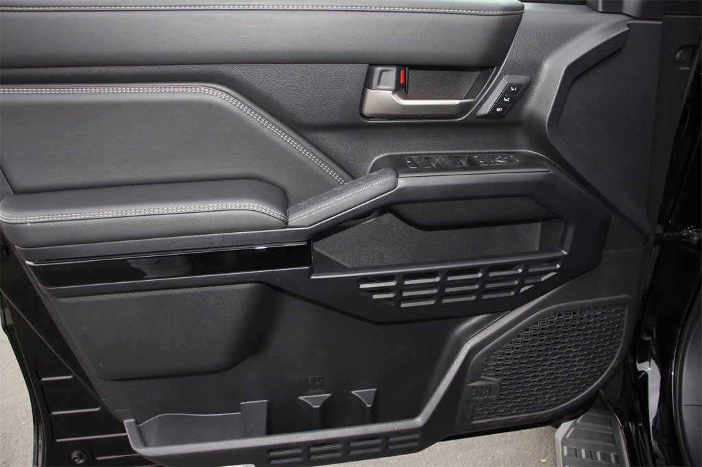 Used 2025 Toyota 4Runner Limited image 22