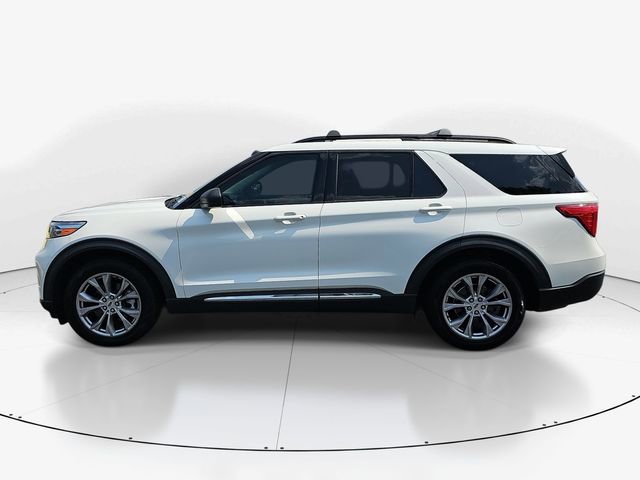 Certified 2021 Ford Explorer XLT w/ Equipment Group 202A RWD image 8
