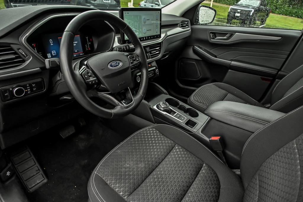 Certified 2023 Ford Escape Active w/ Tech Pack #1 AWD/4WD image 14