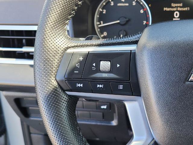 Used 2025 Mitsubishi Outlander SE FWD image 25