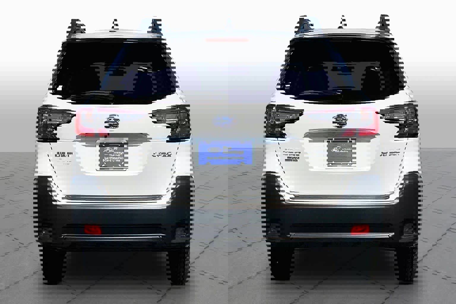 Used 2024 Subaru Outback Premium AWD/4WD image 2