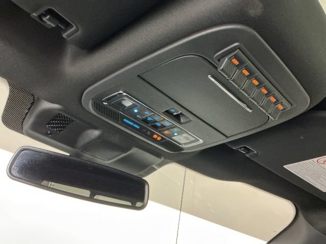 Certified 2025 Ford F450 Platinum w/ FX4 Off-Road Package AWD/4WD image 26