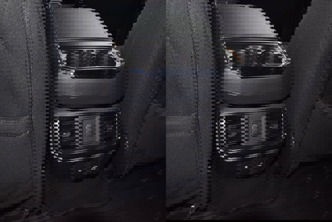 Certified 2023 Ford F150 XLT w/ Equipment Group 302A High image 18