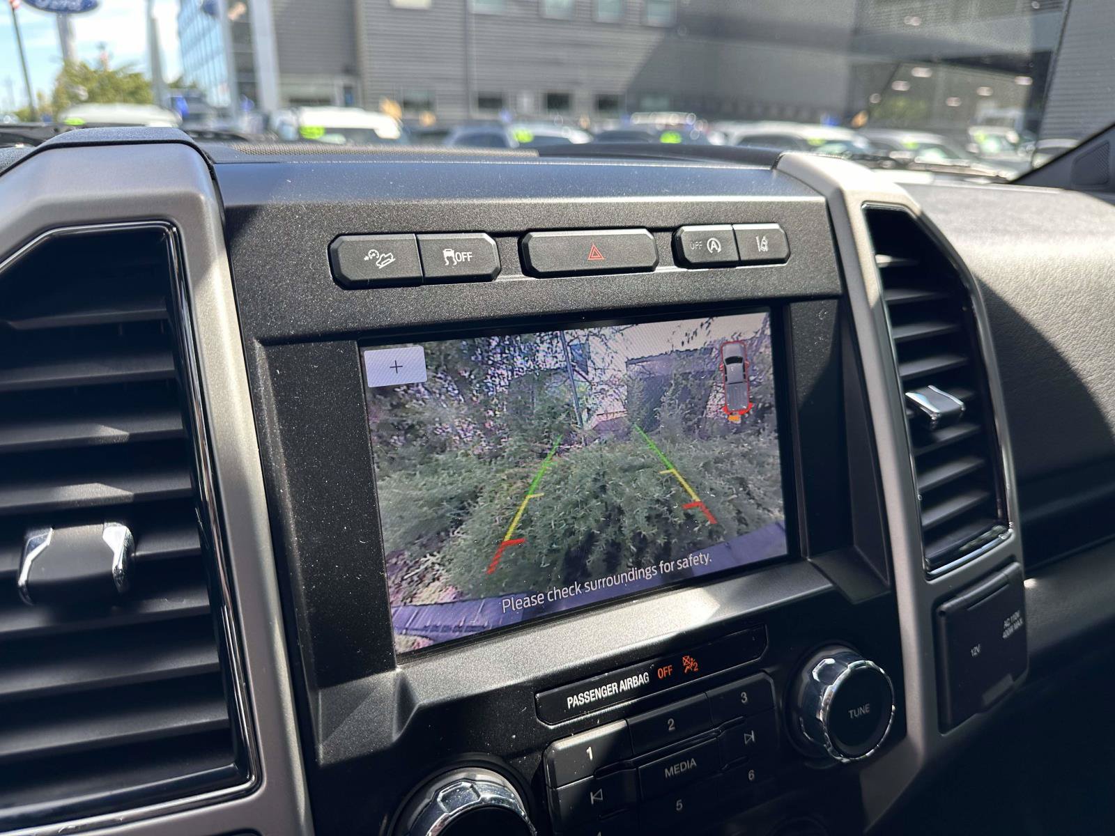 Certified 2020 Ford F150 Lariat AWD/4WD image 19