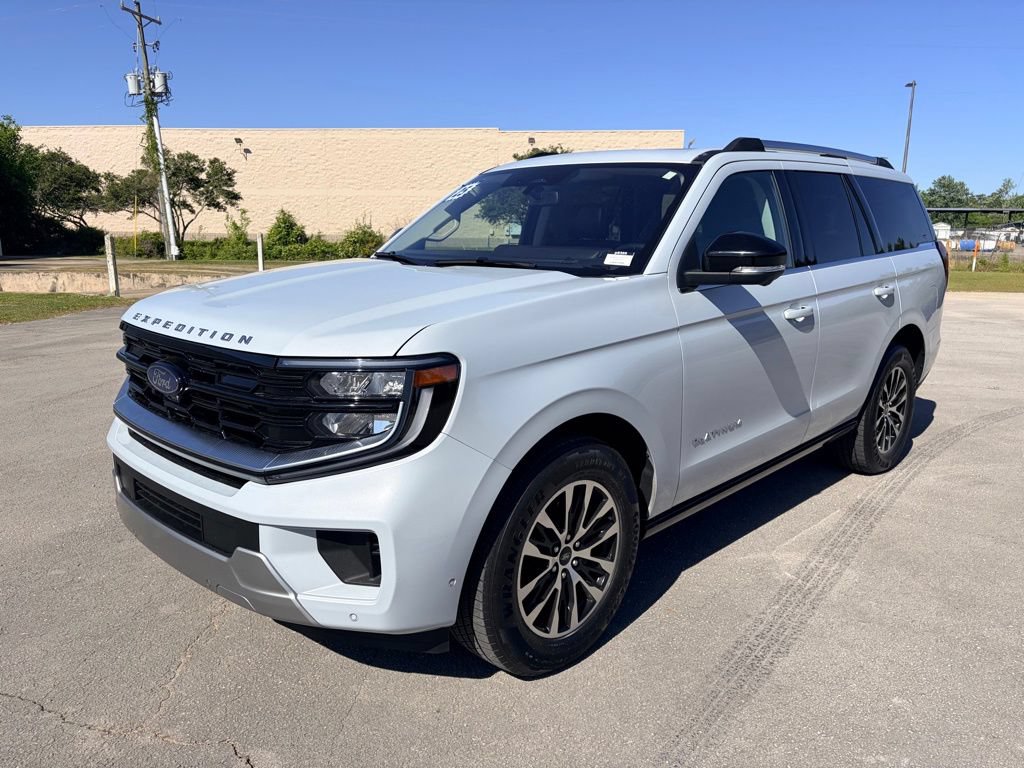 Certified 2025 Ford Expedition Platinum AWD/4WD image 5