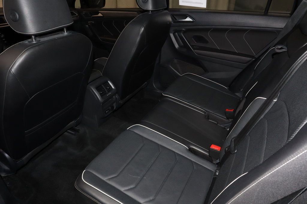 Used 2024 Volkswagen Tiguan SEL R-Line image 21