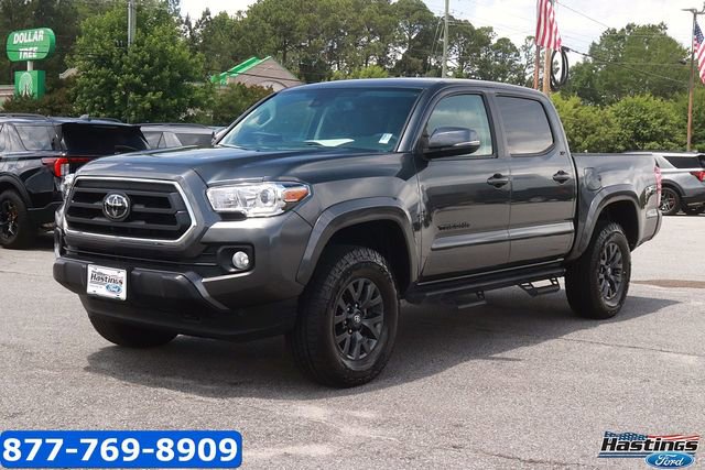 Used 2023 Toyota Tacoma SR5 w/ Technology Package AWD/4WD image 3