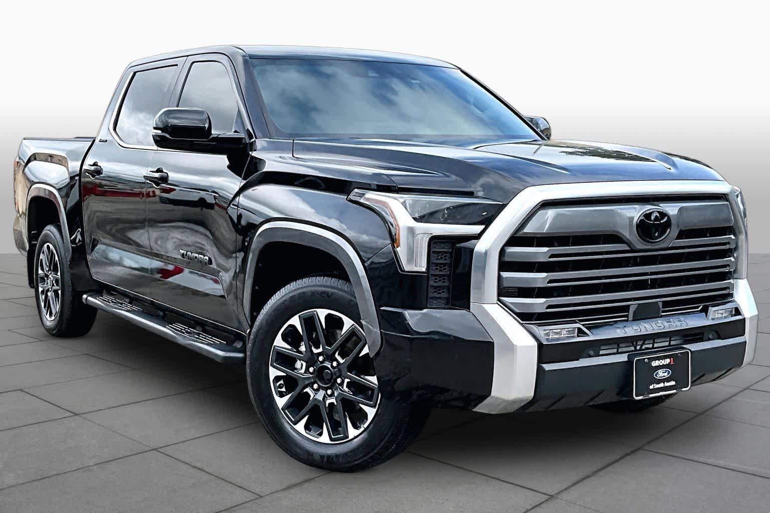 Used 2024 Toyota Tundra Limited w/ Power Package AWD/4WD image 3