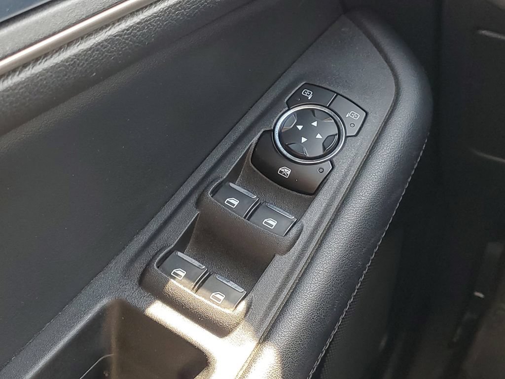 Certified 2023 Ford Edge SEL AWD/4WD image 19