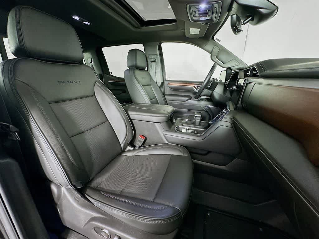 Used 2024 GMC Sierra 1500 Denali AWD/4WD image 15