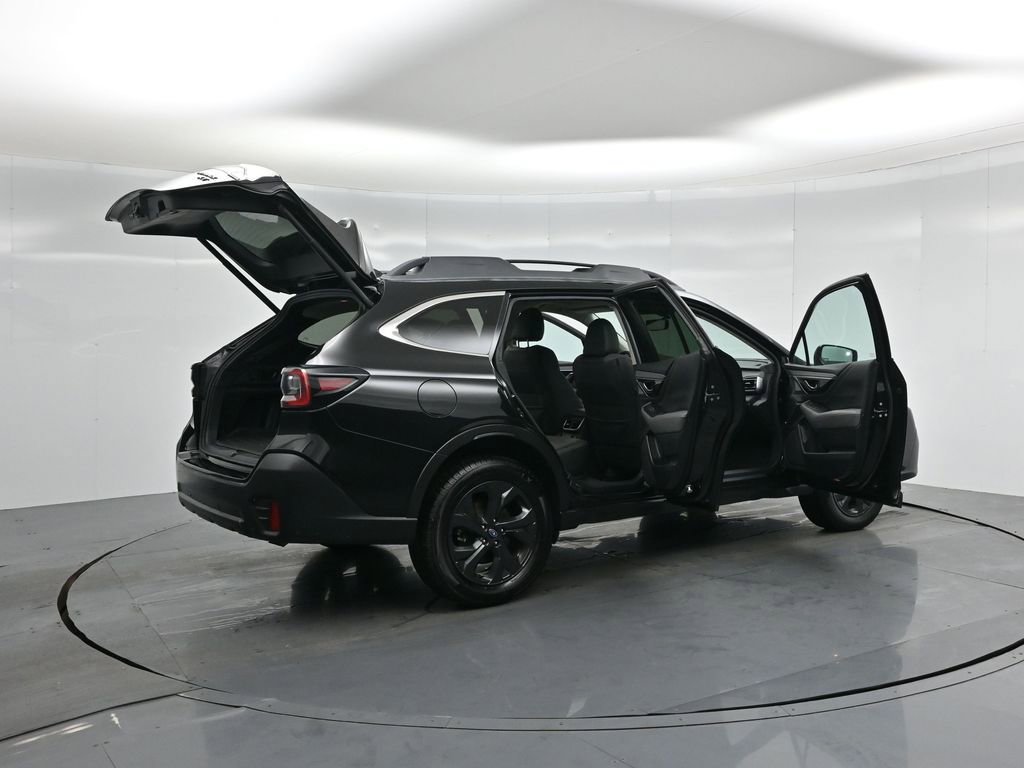 Used 2020 Subaru Outback Onyx Edition XT w/ Tech Package 2 image 6