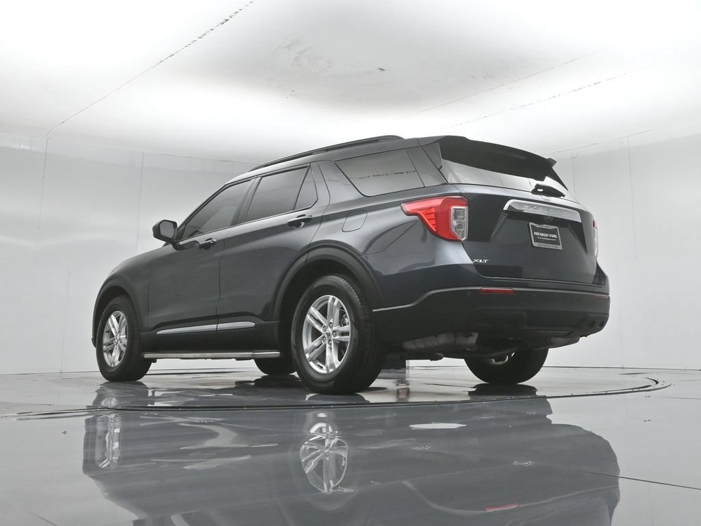 Certified 2022 Ford Explorer XLT RWD image 51