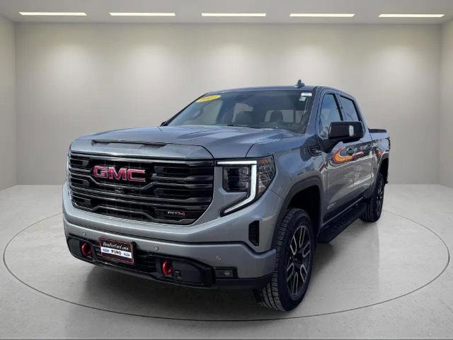 Used 2023 GMC Sierra 1500 AT4 w/ AT4 Premium Package image 4