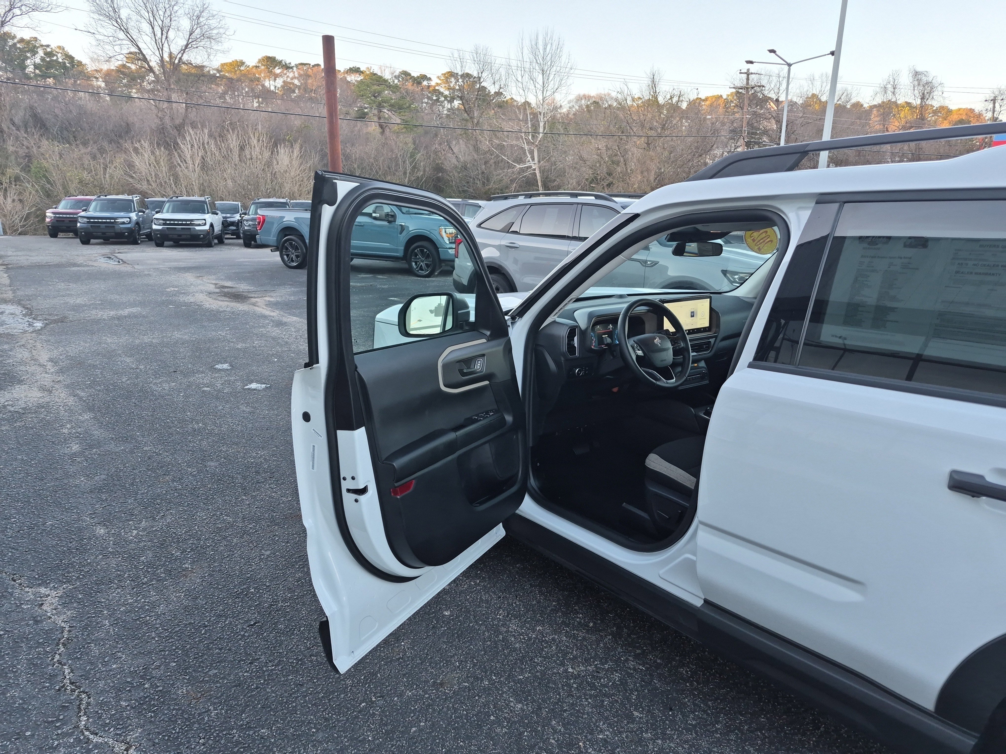 Certified 2025 Ford Bronco Sport Big Bend w/ Convenience Package image 9