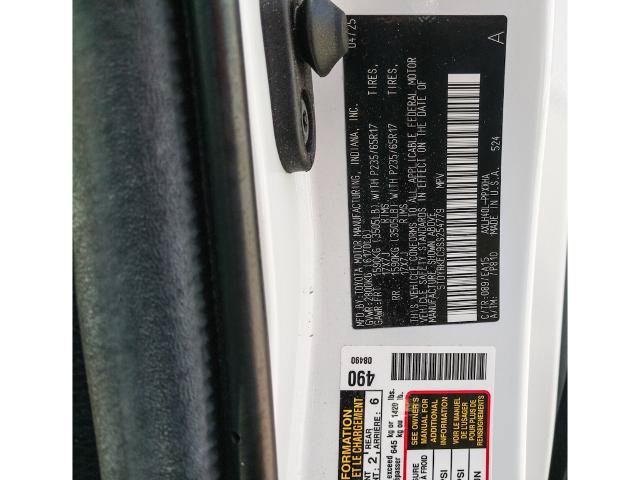 Used 2025 Toyota Sienna XLE FWD image 15