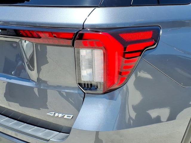 Certified 2025 Ford Explorer Active w/ Active Comfort Package AWD/4WD image 13