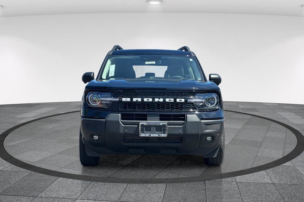 Certified 2025 Ford Bronco Sport Outer Banks w/ Outer Banks Tech Package+ AWD/4WD image 9