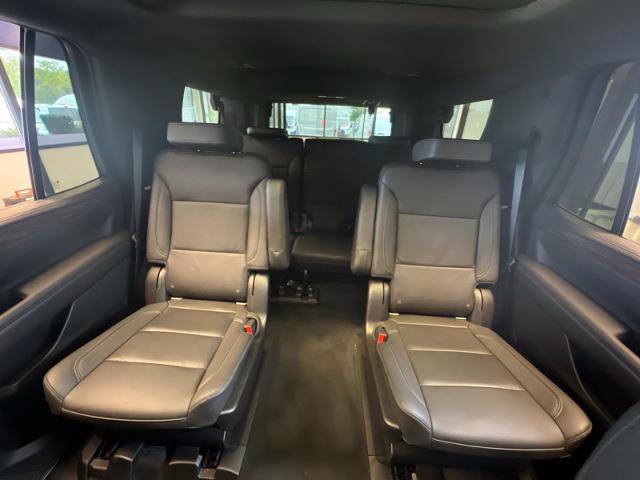 Used 2021 Chevrolet Tahoe LT w/ LT Signature Package RWD image 30