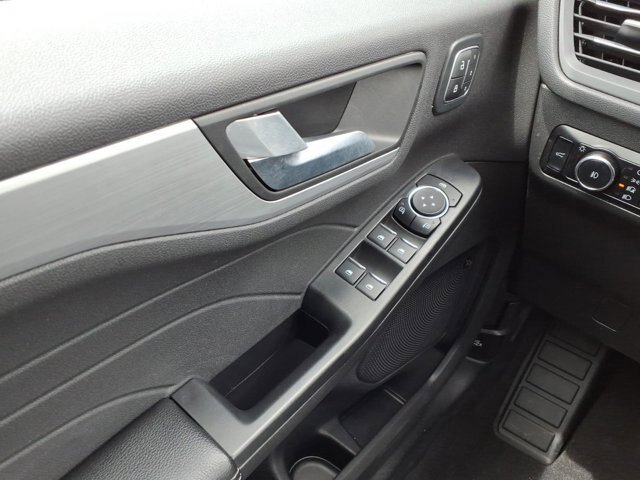 Certified 2023 Ford Escape Platinum w/ Premium Technology Package AWD/4WD image 13
