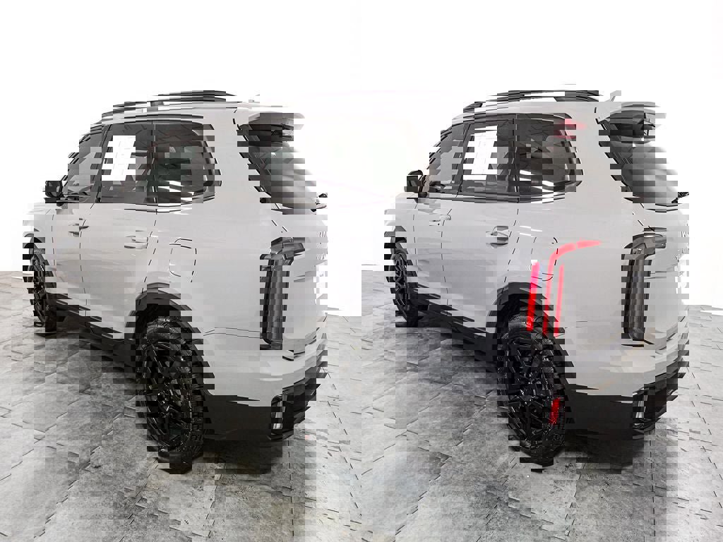 Used 2024 Kia Telluride EX X-Line image 2