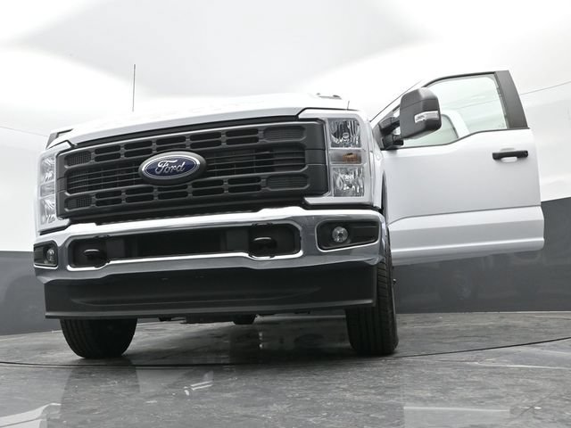 Certified 2024 Ford F250 XL w/ Snow Plow Prep Package AWD/4WD image 27