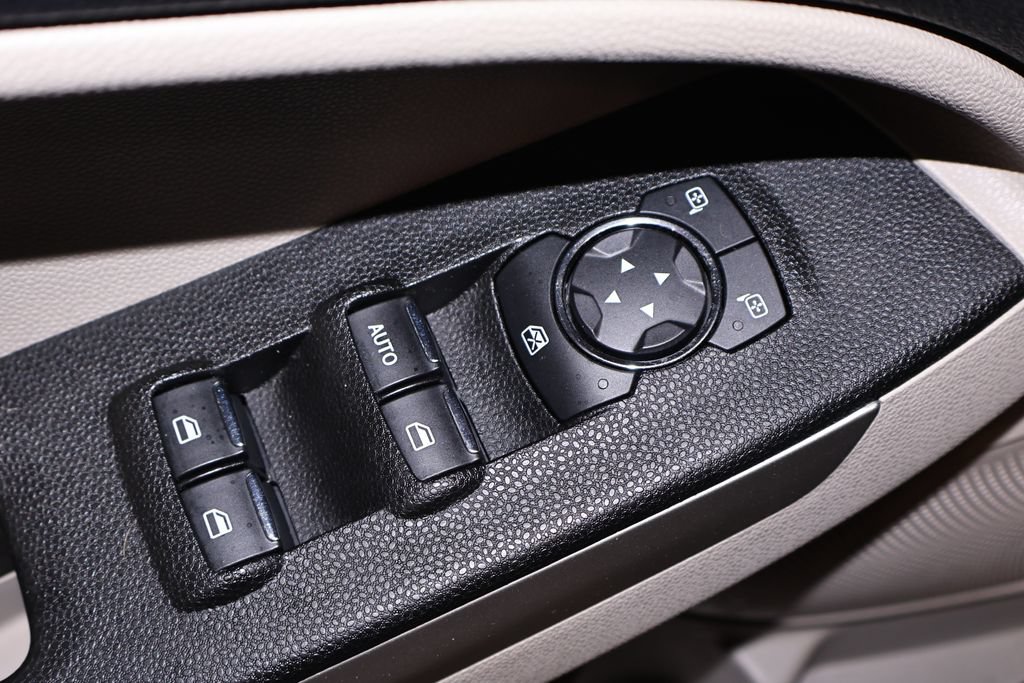 Certified 2020 Ford EcoSport S FWD image 12