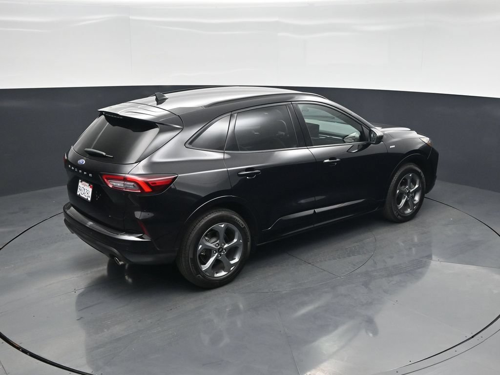 Certified 2023 Ford Escape ST-Line w/ Tech Pack #1 FWD image 41