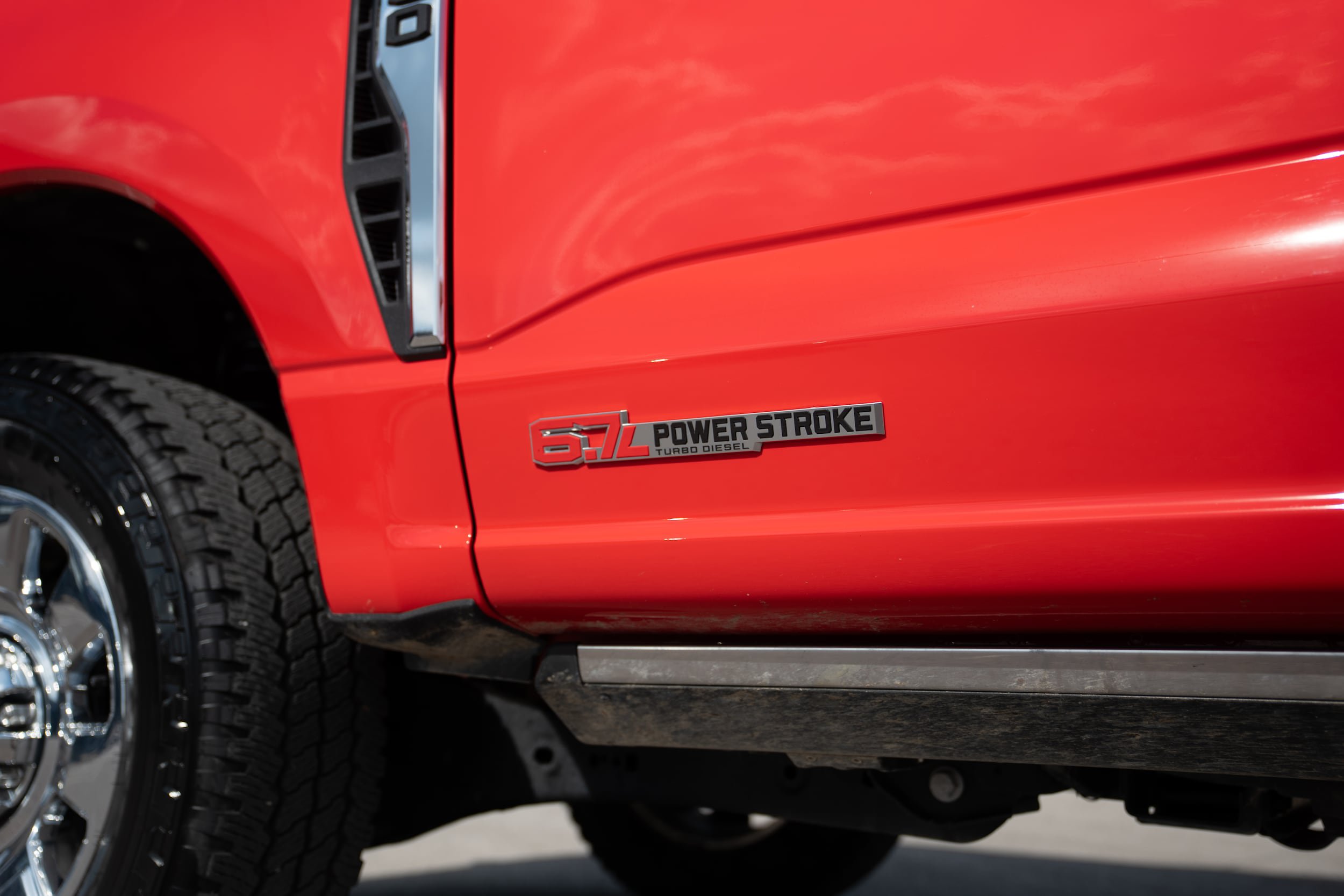 Certified 2025 Ford F350 Lariat w/ Lariat Ultimate Package AWD/4WD image 9