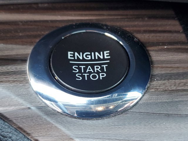 Certified 2022 Ford Explorer Limited w/ Equipment Group 301A image 32