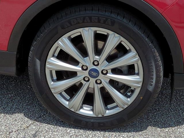 Certified 2017 Ford Escape Titanium FWD image 11