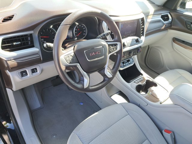 Used 2021 GMC Acadia SLE image 19