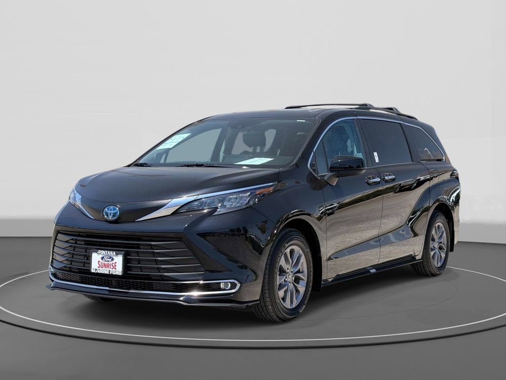 Used 2024 Toyota Sienna XLE w/ XLE Plus Package